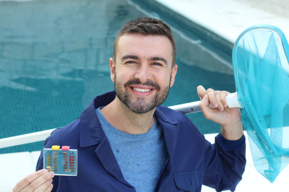 hire a pool cleaning service